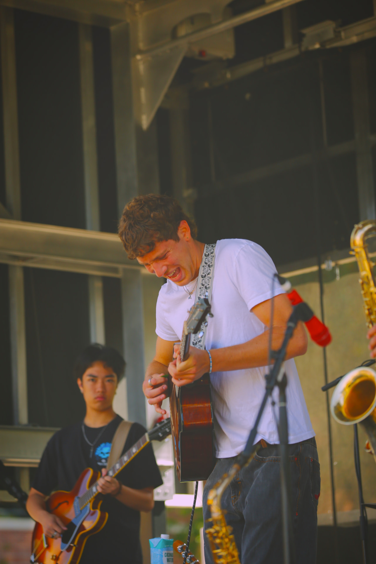 The 529s playing an outdoor set at UCLA